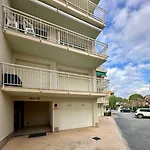 Dms Iv Apartamento *